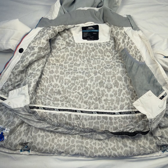 Trespass Protekt Waterproof Windproof, Ski Snow Hooded White Jacket Women's Sz L - Picture 16 of 16